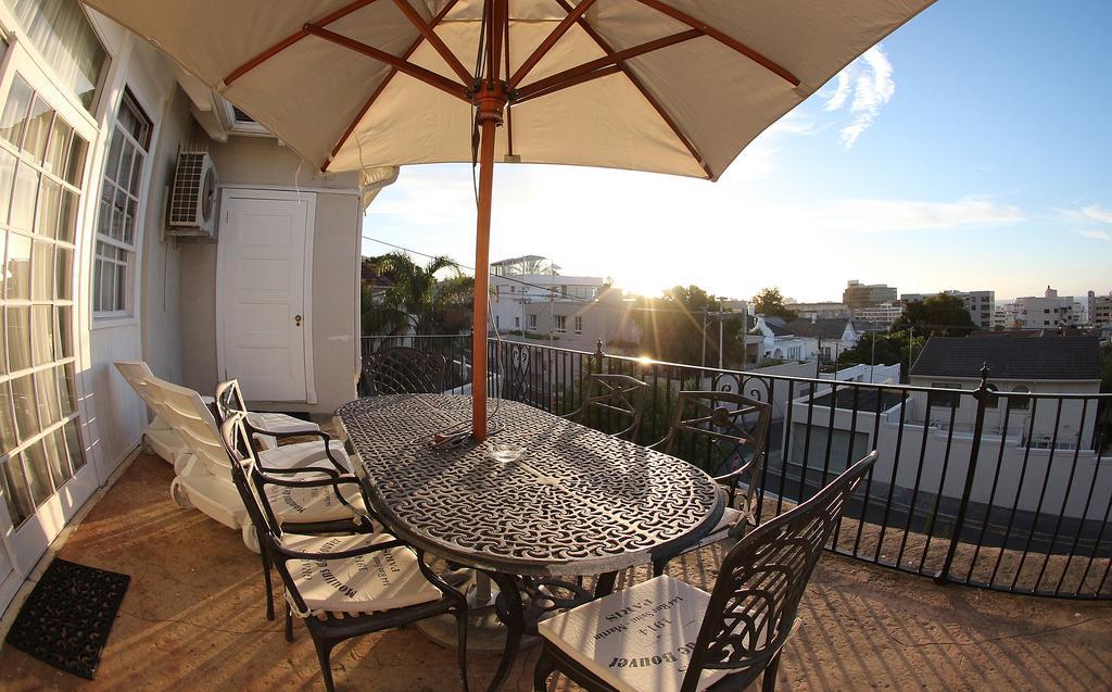 Rhonda'S Manor Boutique Guesthouse Cape Town Exterior photo