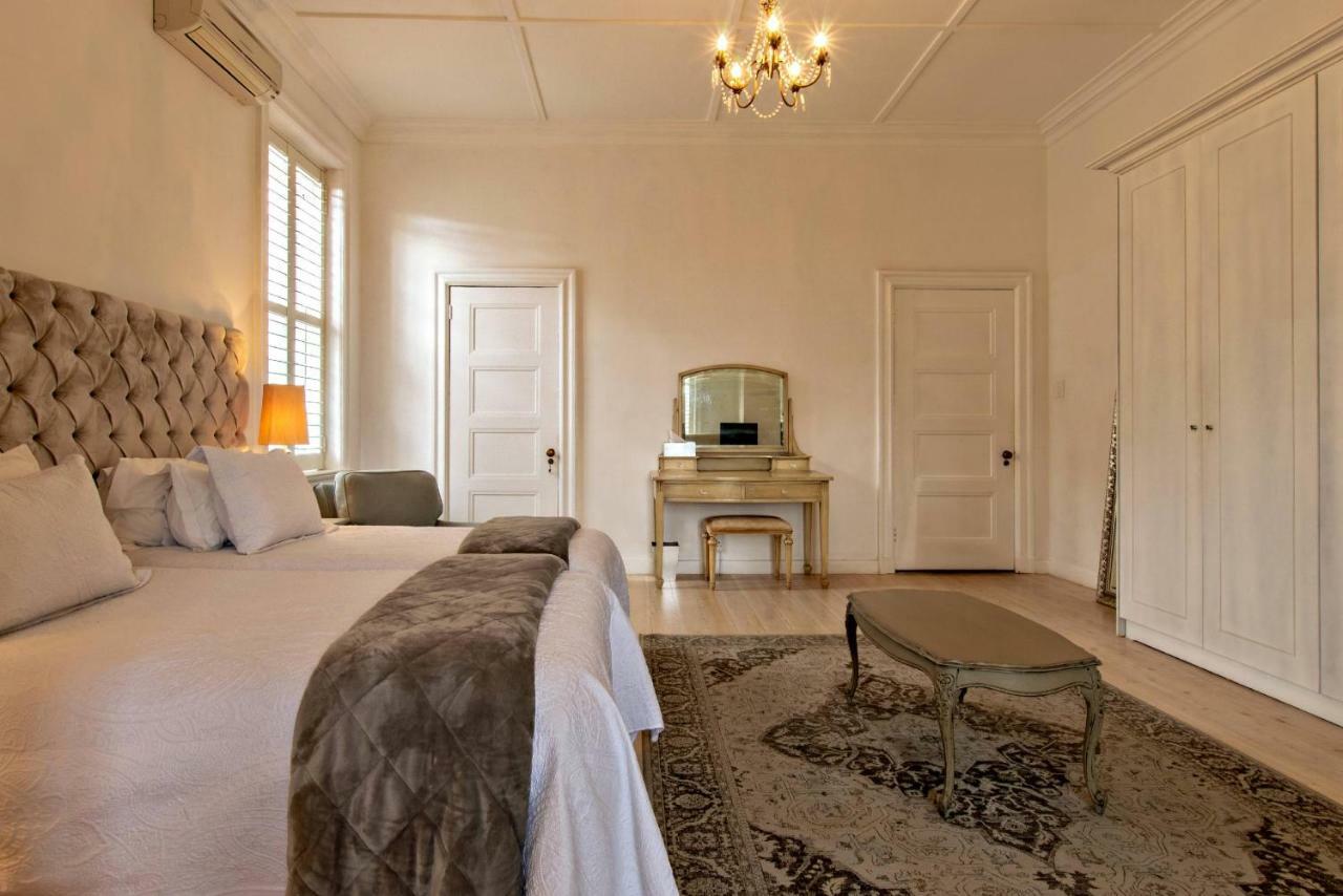 Rhonda'S Manor Boutique Guesthouse Cape Town Exterior photo